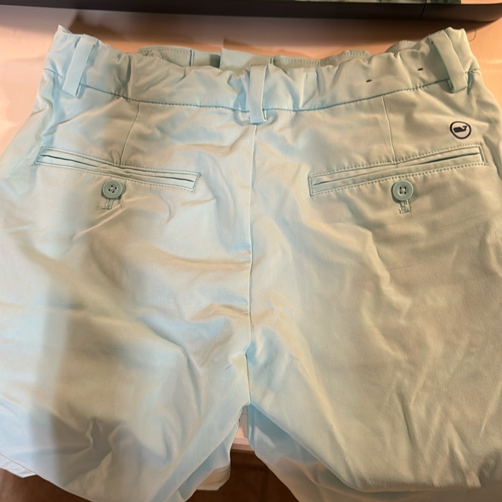 Vineyard Vines shorts